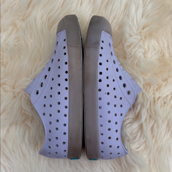 Native Shoes - Picture 3 of 5